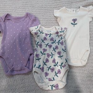 Jessica Simpson Baby Bodysuit - White and Purple